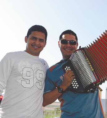 Una noche al son del vallenato Jorge Celedón y Jimmy Zambrano